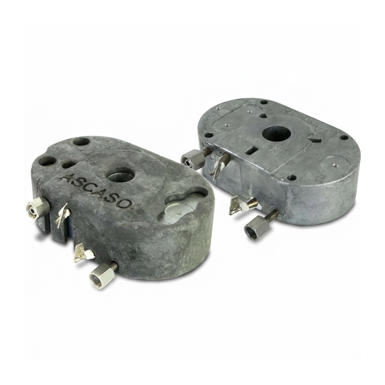 „Ascaso“ Dream PID thermoblock in its grey insulating case (left) and the bare aluminium thermoblock (right)
